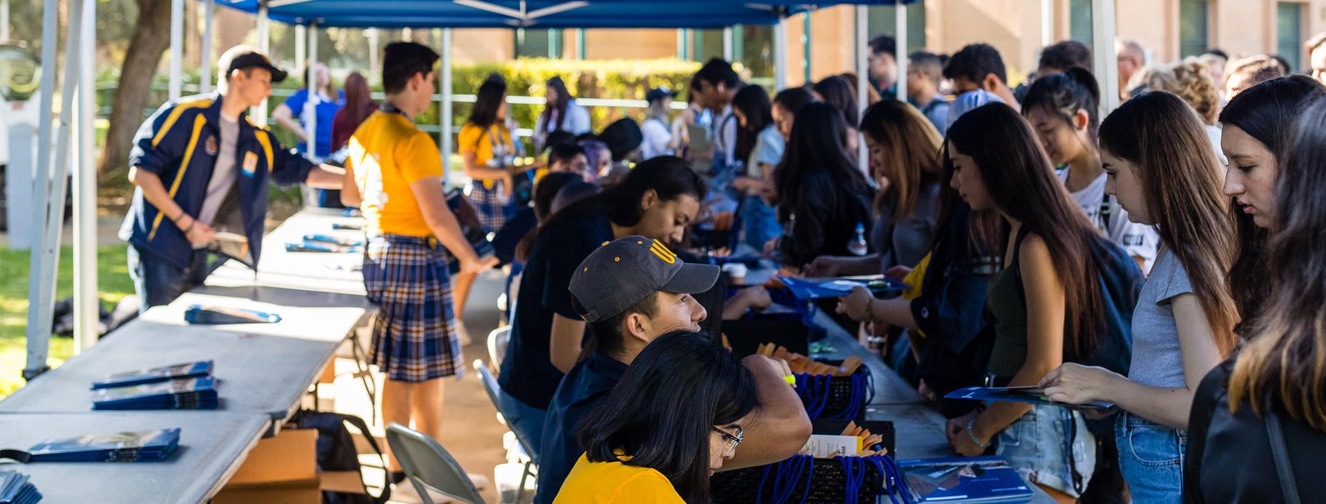 Incoming UCR students check in for Highlander Orientation. 